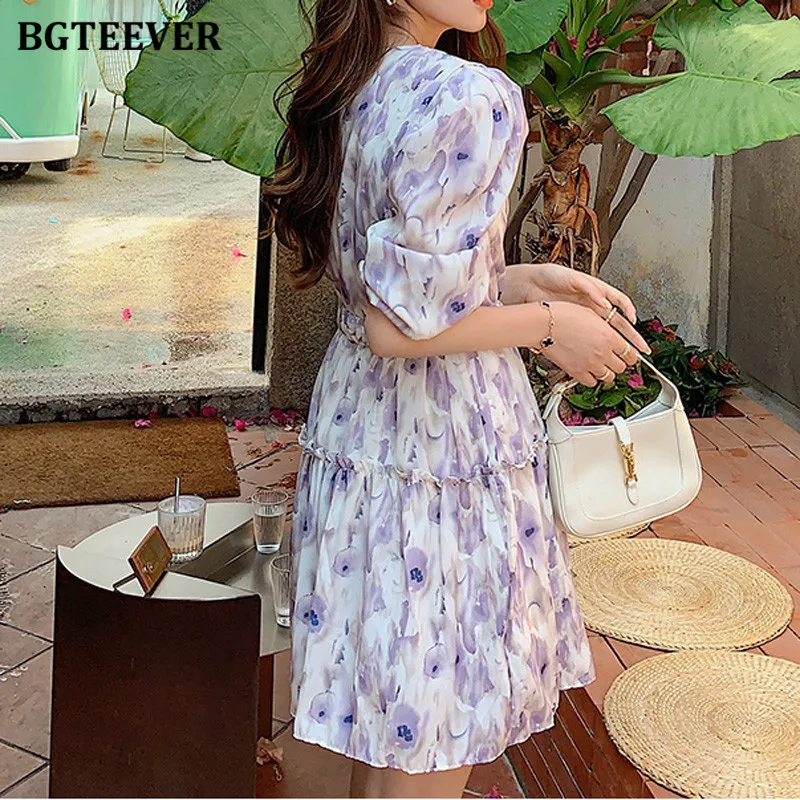 BGTEEVER Summer Printed Women Short Dress Vintage Puff Short Sleeve Sashes Mini Dresses Female Ruffles A-line Vestidos 2021
BGTEEVER Summer Printed Women Short Dress Vintage Puff Short Sleeve Sashes Mini Dresses Female Ruffles A-line Vestidos 2021