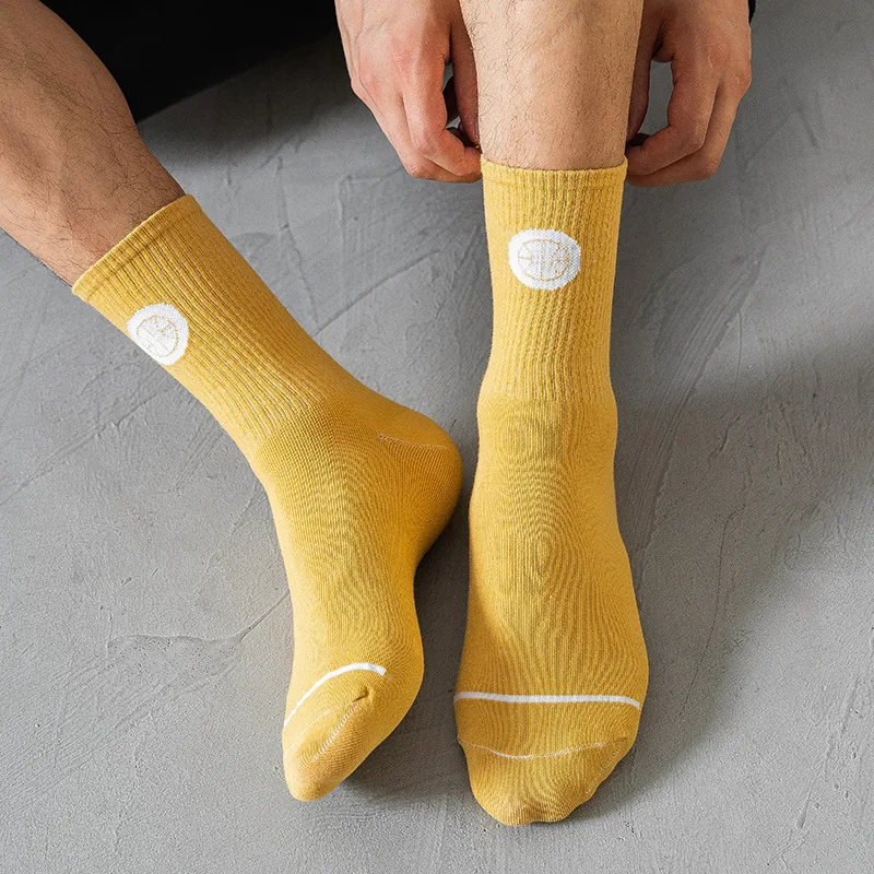 Mid Calf Length Socks Men's Sports Socks Spring and Autumn Letters High Top Stockings Spot Wholesale Mens Socks Christmas Socks
Mid Calf Length Socks Men's Sports Socks Spring and Autumn Letters High Top Stockings Spot Wholesale Mens Socks Christmas Socks