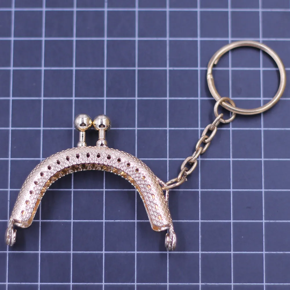 20PCS Mini Arch Metal Coins Purse Bag Frames Kiss Clasps 5cm Semicircle Locks Key Chain DIY Wallet Making Hardware Accessories
20PCS Mini Arch Metal Coins Purse Bag Frames Kiss Clasps 5cm Semicircle Locks Key Chain DIY Wallet Making Hardware Accessories