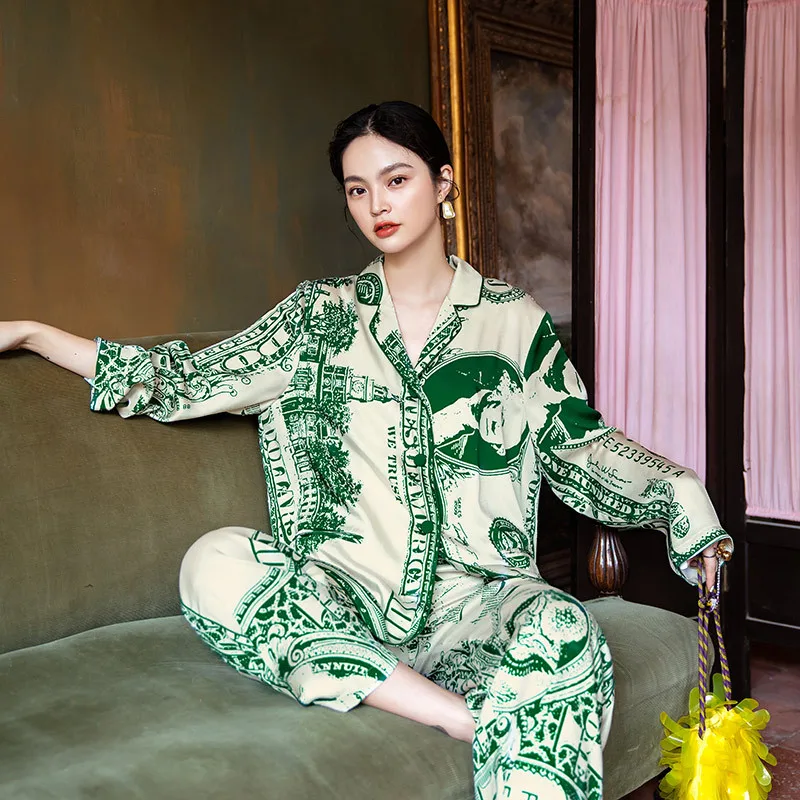 Maison Gabrielle 2021 New Silk Satin Printed Pajamas Set Sleepwear Loungewear for Women 2 Pieces Long Sleeeve Plus Size Pyjama
Maison Gabrielle 2021 New Silk Satin Printed Pajamas Set Sleepwear Loungewear for Women 2 Pieces Long Sleeeve Plus Size Pyjama