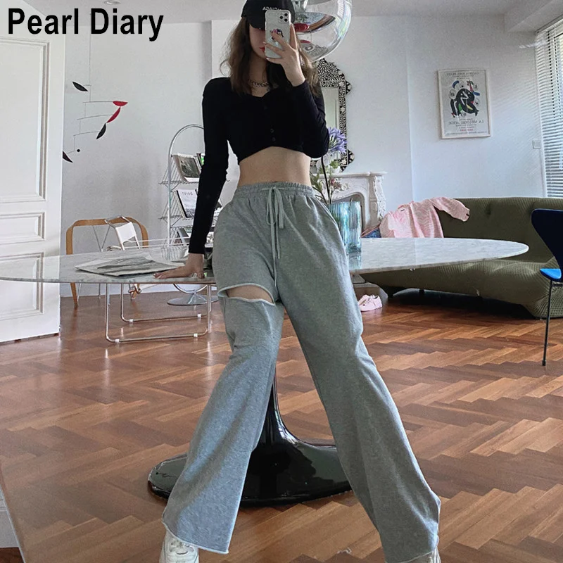 Повседневная спортивная одежда, рваные широкие брюки, женские свободные прямые брюки с высокой талией, спортивные брюки для отдыха с дыркам...
Повседневная спортивная одежда, рваные широкие брюки, женские свободные прямые брюки с высокой талией, спортивные брюки для отдыха с дыркам...