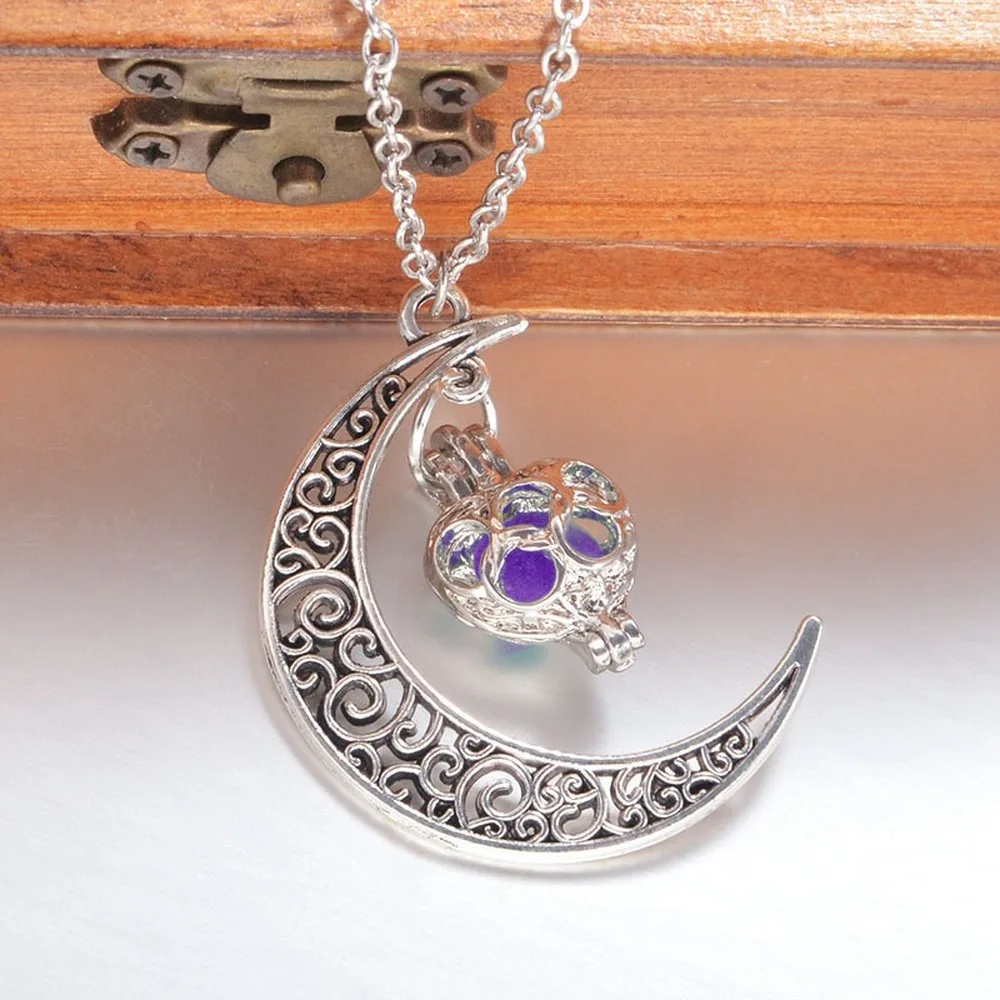 Halloween Gifts Men and Women Style Luminous Beads Starry Sky Moon Pendant Luminous Stone Luminous Pendant Necklace Christmas 
Halloween Gifts Men and Women Style Luminous Beads Starry Sky Moon Pendant Luminous Stone Luminous Pendant Necklace Christmas
