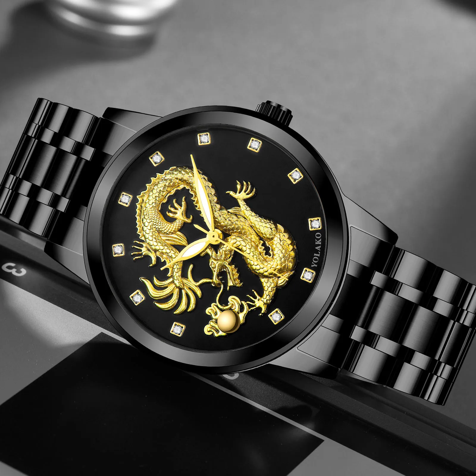 Top Brand Luxury Men Alloy Quartz Wristwatch Stylish Design Dragon Diamond Dial Wrist Watches Stainless Steel Relogio Masculino
Top Brand Luxury Men Alloy Quartz Wristwatch Stylish Design Dragon Diamond Dial Wrist Watches Stainless Steel Relogio Masculino