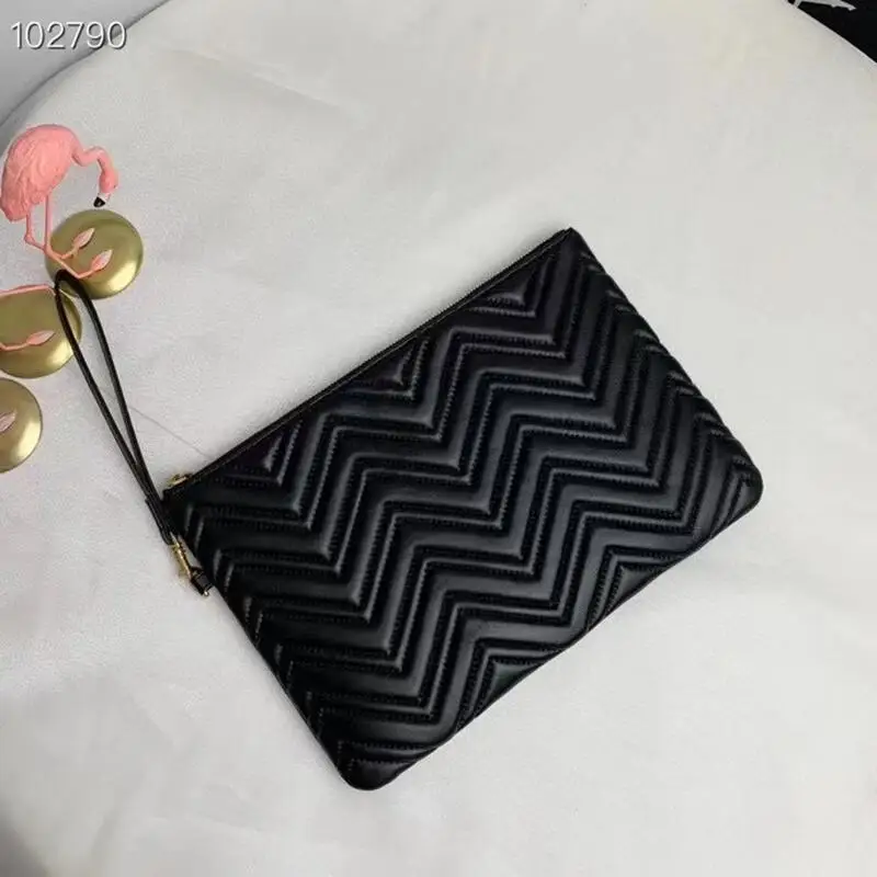 Genuine Leather Ladies Clutch Credit Card Holders Cowhide Wrinkle Pattern G Letter purselarge Luxury woman handbags High Quality
Genuine Leather Ladies Clutch Credit Card Holders Cowhide Wrinkle Pattern G Letter purselarge Luxury woman handbags High Quality