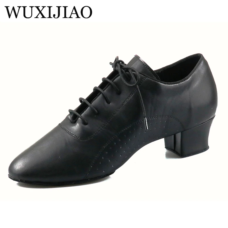 Мужские кожаные туфли WUXIJIAO, черно-белые туфли для вечеринки, свадьбы, выпускного, танцев, 4,5 см, квадратный каблук, мягкая подошва
Мужские кожаные туфли WUXIJIAO, черно-белые туфли для вечеринки, свадьбы, выпускного, танцев, 4,5 см, квадратный каблук, мягкая подошва