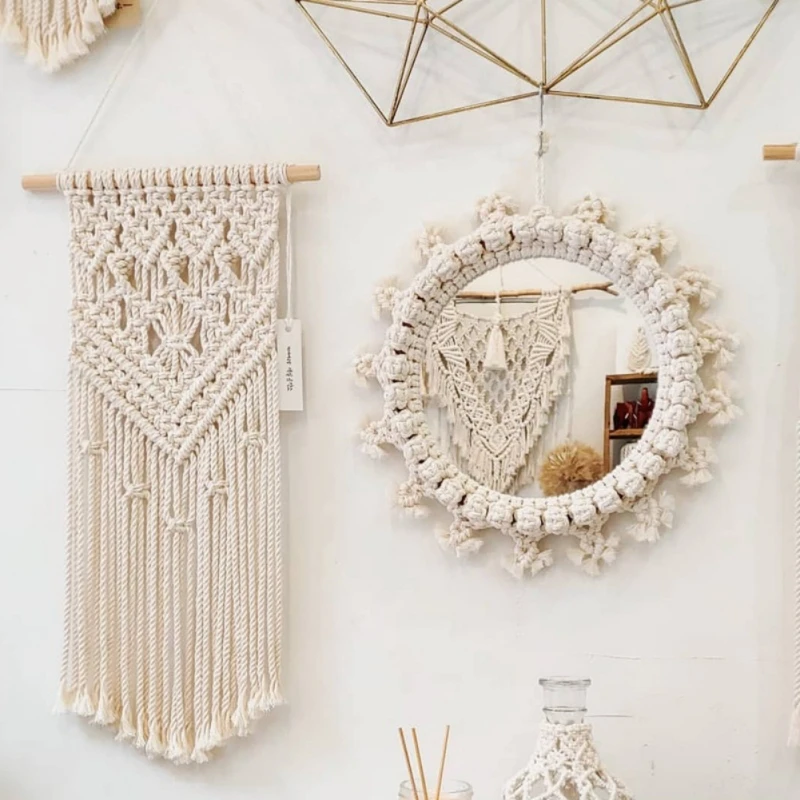 Tapestry ornaments, used to wish family peace, health, and happiness. Home must be comfortable, elegant, durable beautiful
Tapestry ornaments, used to wish family peace, health, and happiness. Home must be comfortable, elegant, durable beautiful