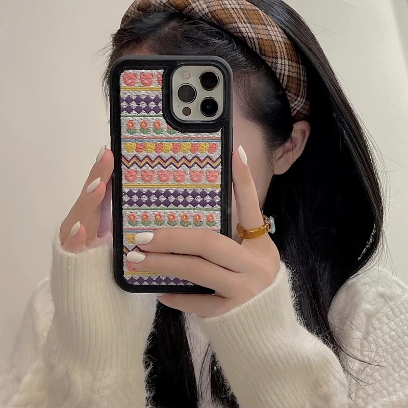 Luxury Brand 3D embroidery lattice flowers Phone Case For iPhone 13 12 11 Pro Xs Max X Xr 7 8 Puls Coque Soft Leather Cover
Luxury Brand 3D embroidery lattice flowers Phone Case For iPhone 13 12 11 Pro Xs Max X Xr 7 8 Puls Coque Soft Leather Cover
