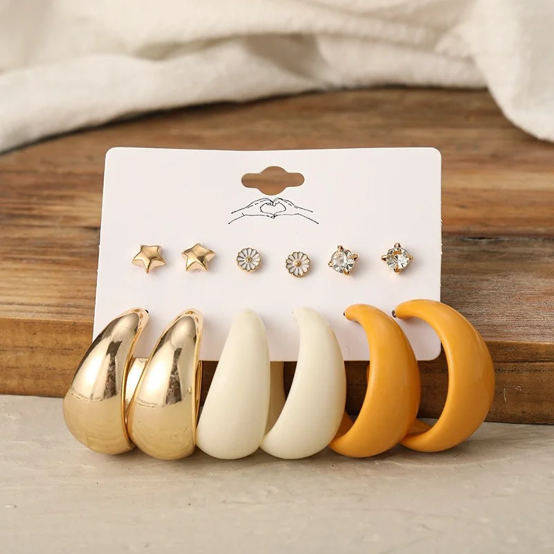 Inlaid Rhinestone Five-pointed Star Earrings for Women Daisy Creative Simple Acrylic C-shaped Earrings 6-piece Set 2021 New Boho
Inlaid Rhinestone Five-pointed Star Earrings for Women Daisy Creative Simple Acrylic C-shaped Earrings 6-piece Set 2021 New Boho