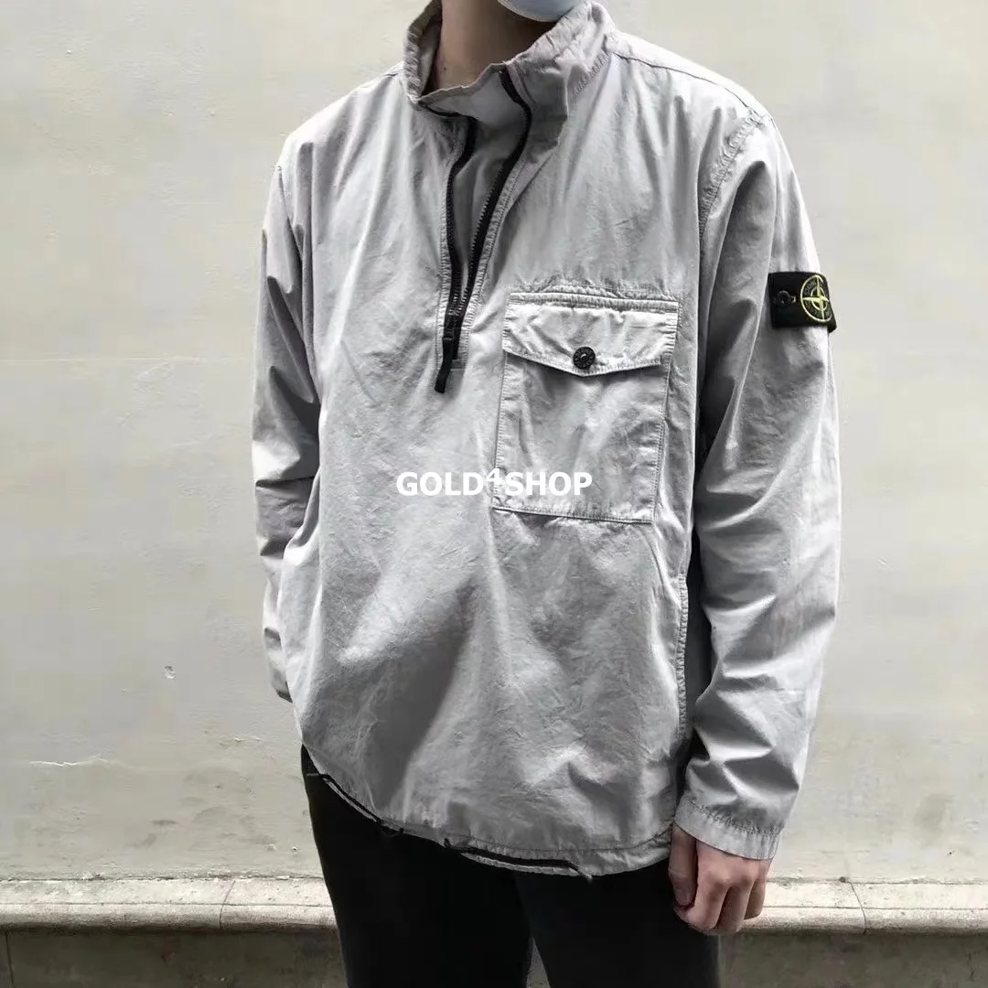Classic STONE ISLAND Compass Armband Half-Zipper Pullover Jacket | 8818
Classic STONE ISLAND Compass Armband Half-Zipper Pullover Jacket | 8818