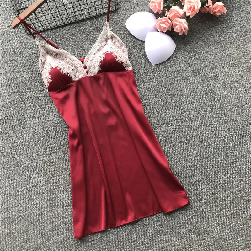 Foply 2020 New Women Nightgown Silk Sexy Sleepwear Sleeveless Strap Pyjamas with Chest Pad Girl Short Nightdress Lace Nightdress
Foply 2020 New Women Nightgown Silk Sexy Sleepwear Sleeveless Strap Pyjamas with Chest Pad Girl Short Nightdress Lace Nightdress