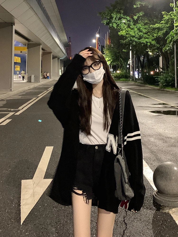 College Style Knitted Cardigan Women's 2021 Autumn New Suit Early Autumn Coat Lazy Sweater Coat
College Style Knitted Cardigan Women's 2021 Autumn New Suit Early Autumn Coat Lazy Sweater Coat