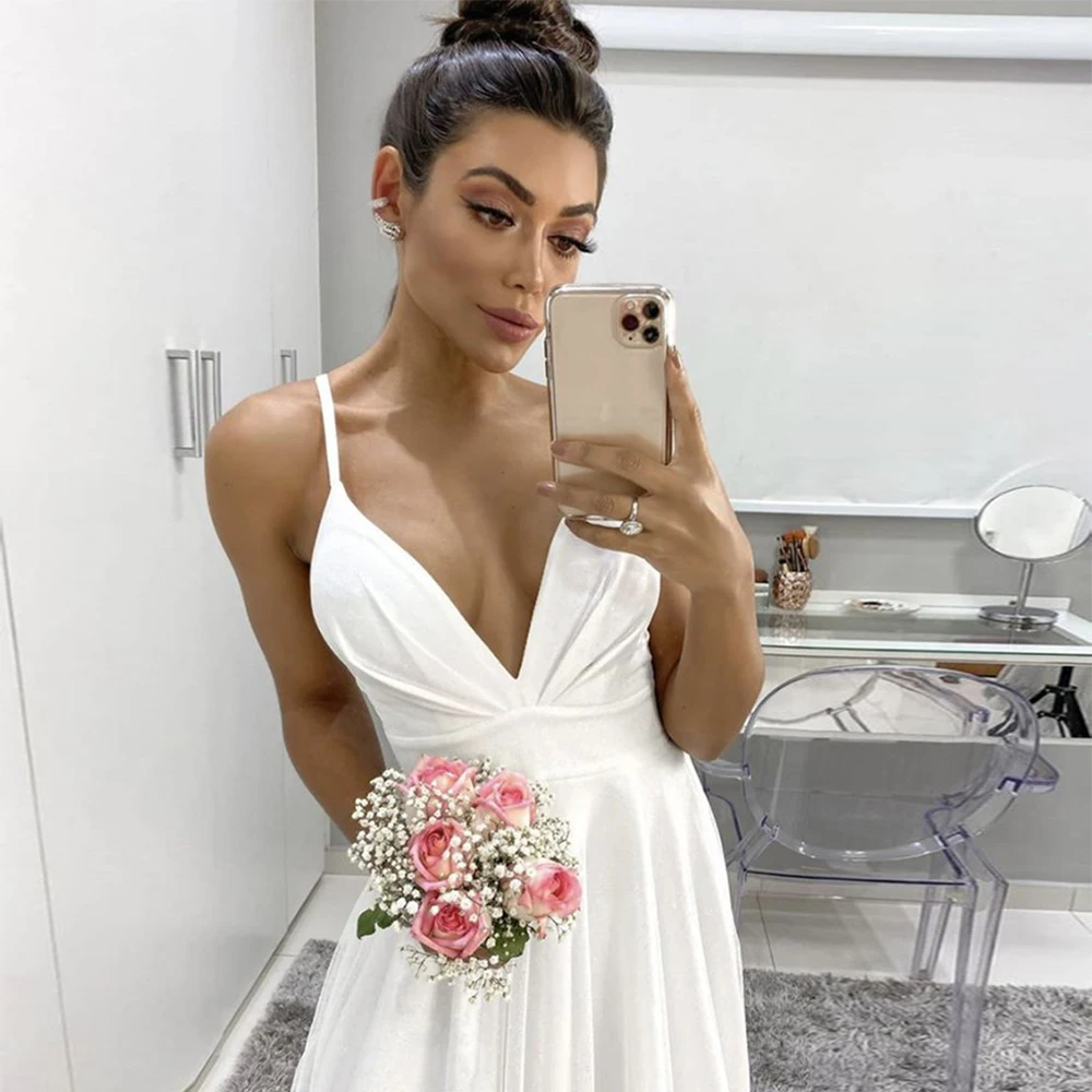 Sexy V-neck Wedding Dress 2021 Bohemian Spaghetti Straps Sweep Train A-line Bridal Gowns with Pleats
Sexy V-neck Wedding Dress 2021 Bohemian Spaghetti Straps Sweep Train A-line Bridal Gowns with Pleats