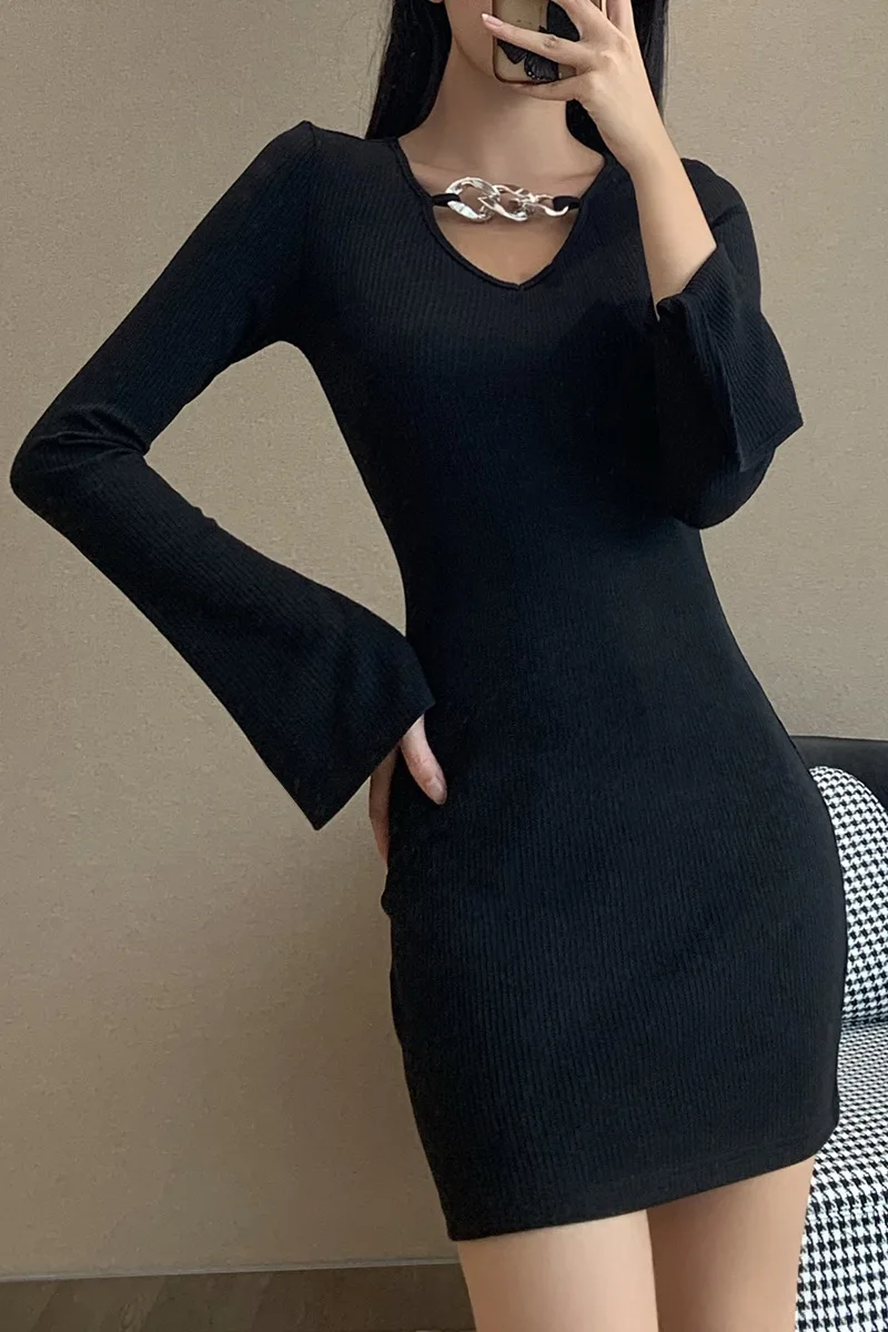 Fall 2020 new fashion trumpet sleeve dress women's style slim chain hollow tight Hip Wrap Skirt fashion
Fall 2020 new fashion trumpet sleeve dress women's style slim chain hollow tight Hip Wrap Skirt fashion