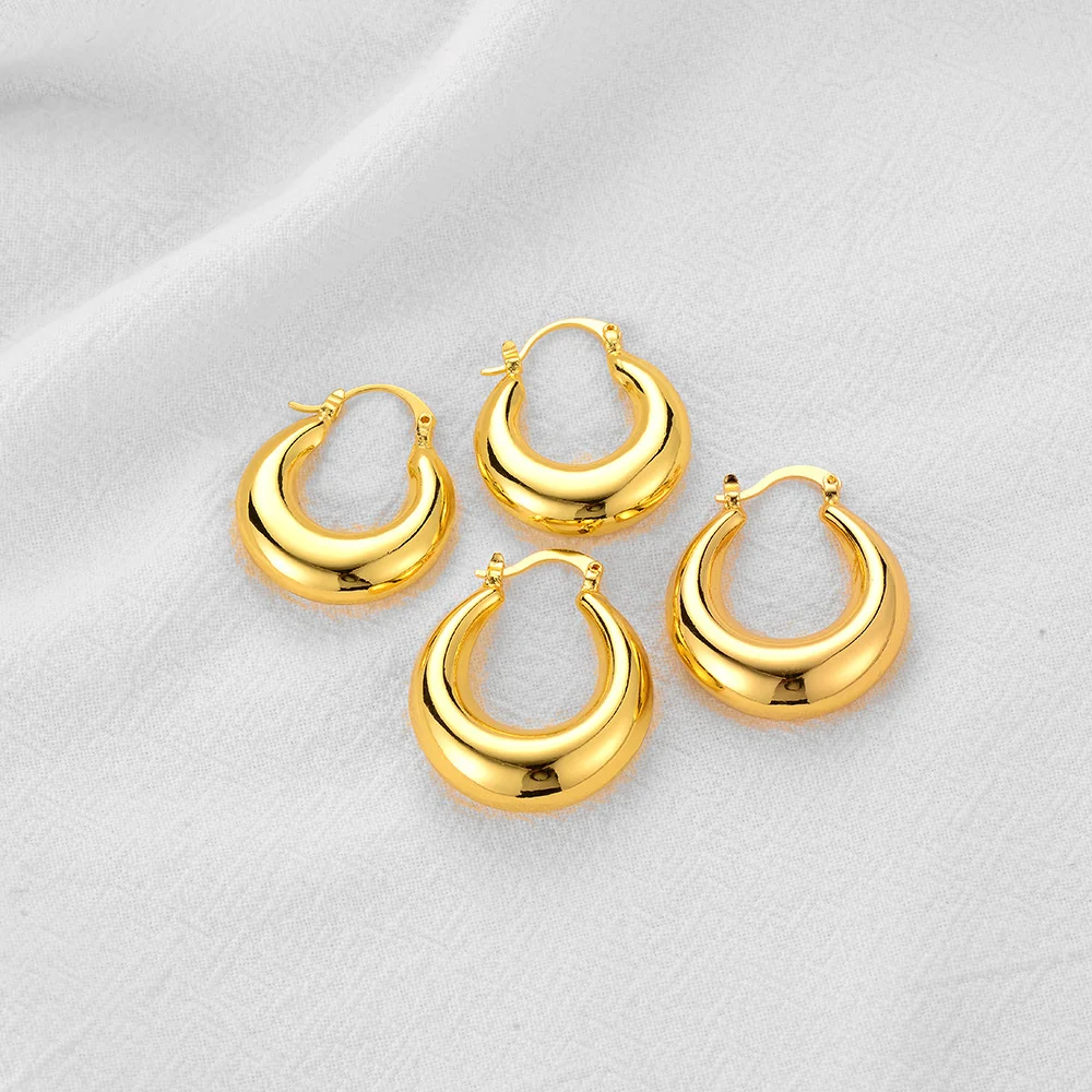 New personalized simple Earrings arc smooth temperament Earrings advanced coil U-shaped Earrings female 
New personalized simple Earrings arc smooth temperament Earrings advanced coil U-shaped Earrings female