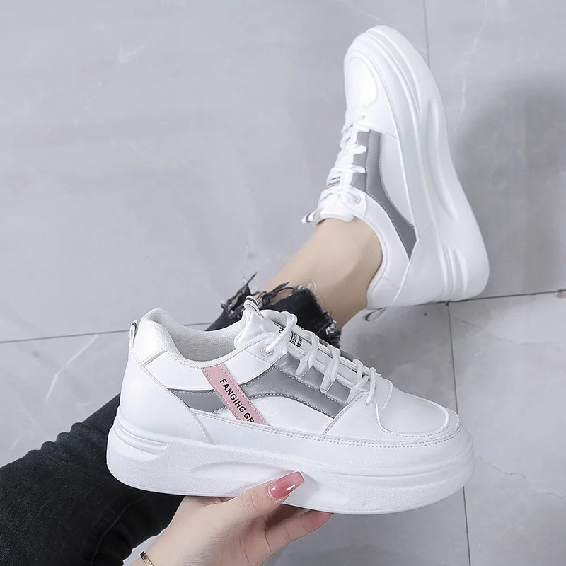 2021 New Thick Bottom Contrast White Shoes Low-top Student Casual Shallow Mouth Lace Women's Shoes Sneakers
2021 New Thick Bottom Contrast White Shoes Low-top Student Casual Shallow Mouth Lace Women's Shoes Sneakers