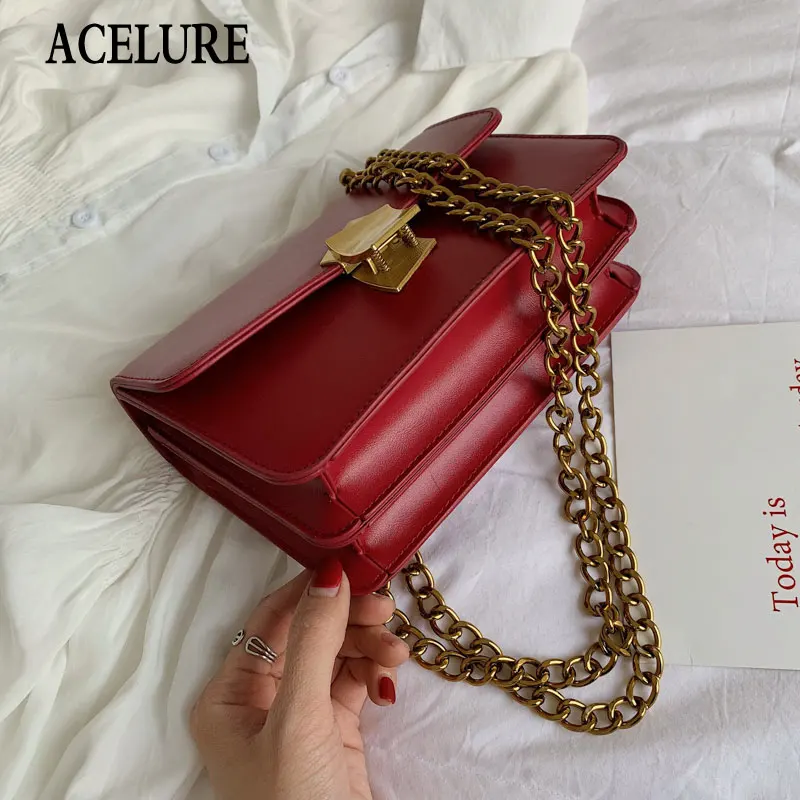 Small Metal Chain Shoulder Crossbody Bags for Women Fashion Simple Style Solid Color Messenger Shopping Bags Ladies Flap Purse
Small Metal Chain Shoulder Crossbody Bags for Women Fashion Simple Style Solid Color Messenger Shopping Bags Ladies Flap Purse