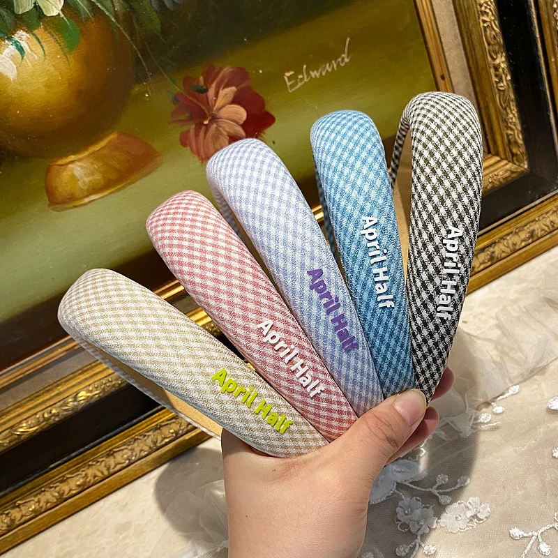 April Half Plaid Headband Women Go Out All-match Net Celebrity Wash Hairpin Literary Headwear Fabric Plaid Headband
April Half Plaid Headband Women Go Out All-match Net Celebrity Wash Hairpin Literary Headwear Fabric Plaid Headband