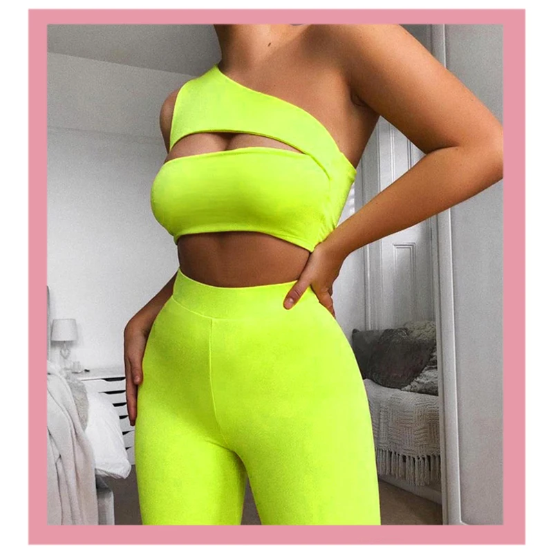 Спортивный костюм женский, флуоресцентный, с открытым плечом, короткий топ и велосипедные шорты, летний костюм из двух предметов, одежда для... 
Спортивный костюм женский, флуоресцентный, с открытым плечом, короткий топ и велосипедные шорты, летний костюм из двух предметов, одежда для...