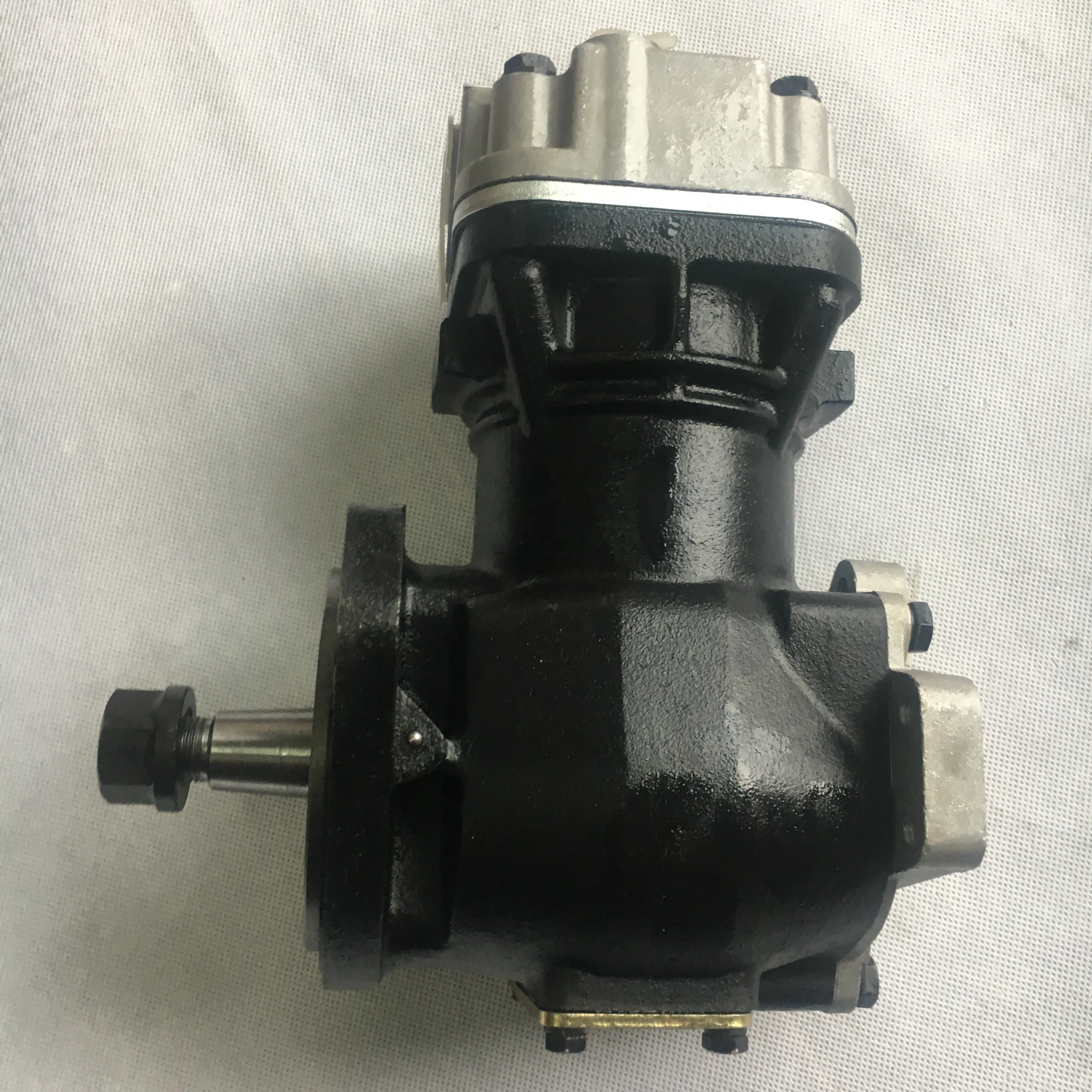 QSX15 diesel engine parts air compressor air pump 3104216
QSX15 diesel engine parts air compressor air pump 3104216