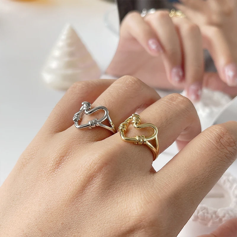 New Hip Hop Vintage Heart Smile Irregular Ring for Men Women Gothic Steampunk Tail Rings Club Party Anniversary Jewelry Gift
New Hip Hop Vintage Heart Smile Irregular Ring for Men Women Gothic Steampunk Tail Rings Club Party Anniversary Jewelry Gift
