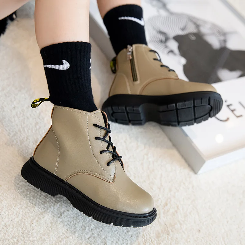 New Boys Girls Tide Boots Student Casual Short Boots 2022 Autumn Rubber Boots Children Boots Fashion Warm School Shoes 26-36
New Boys Girls Tide Boots Student Casual Short Boots 2022 Autumn Rubber Boots Children Boots Fashion Warm School Shoes 26-36