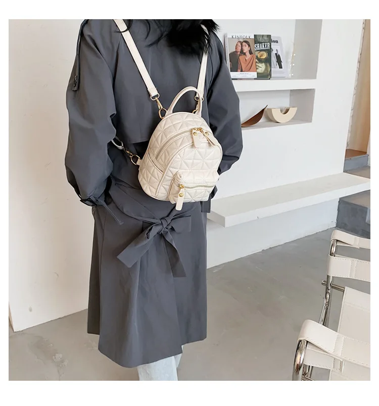 Backpack women's new Korean fashion versatile Lingge Mini Backpack small fragrant elegant bag designer backpack for women
Backpack women's new Korean fashion versatile Lingge Mini Backpack small fragrant elegant bag designer backpack for women