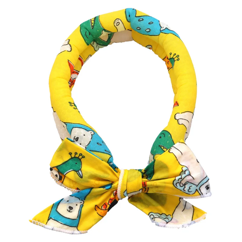 New Pet Accessories Cooling Pure Scarf For Summer outdoor Dogs Cats Washable Collar for Small Medium Large Dog Adjustable Safety
New Pet Accessories Cooling Pure Scarf For Summer outdoor Dogs Cats Washable Collar for Small Medium Large Dog Adjustable Safety