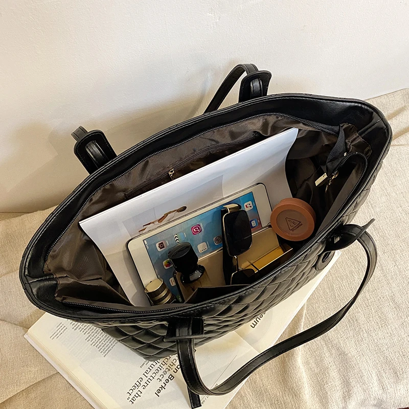 Luxury Handbags Women Bags Designer Women Leather Handbag Fashion Lozenge Ladies Hand Bags 2021 Large Capacity Tote Bag
Luxury Handbags Women Bags Designer Women Leather Handbag Fashion Lozenge Ladies Hand Bags 2021 Large Capacity Tote Bag