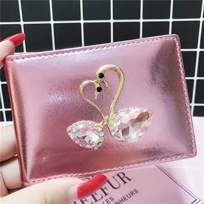 Fashion double crystal swan card case litchi multifunctional driver license case cover
Fashion double crystal swan card case litchi multifunctional driver license case cover