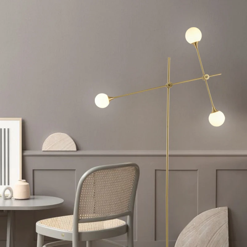 Designer Full Copper Floor Lamp Concise Modern Originality Personality Villa Model Inter Minimalism Style Lamps And Lanterns
Designer Full Copper Floor Lamp Concise Modern Originality Personality Villa Model Inter Minimalism Style Lamps And Lanterns