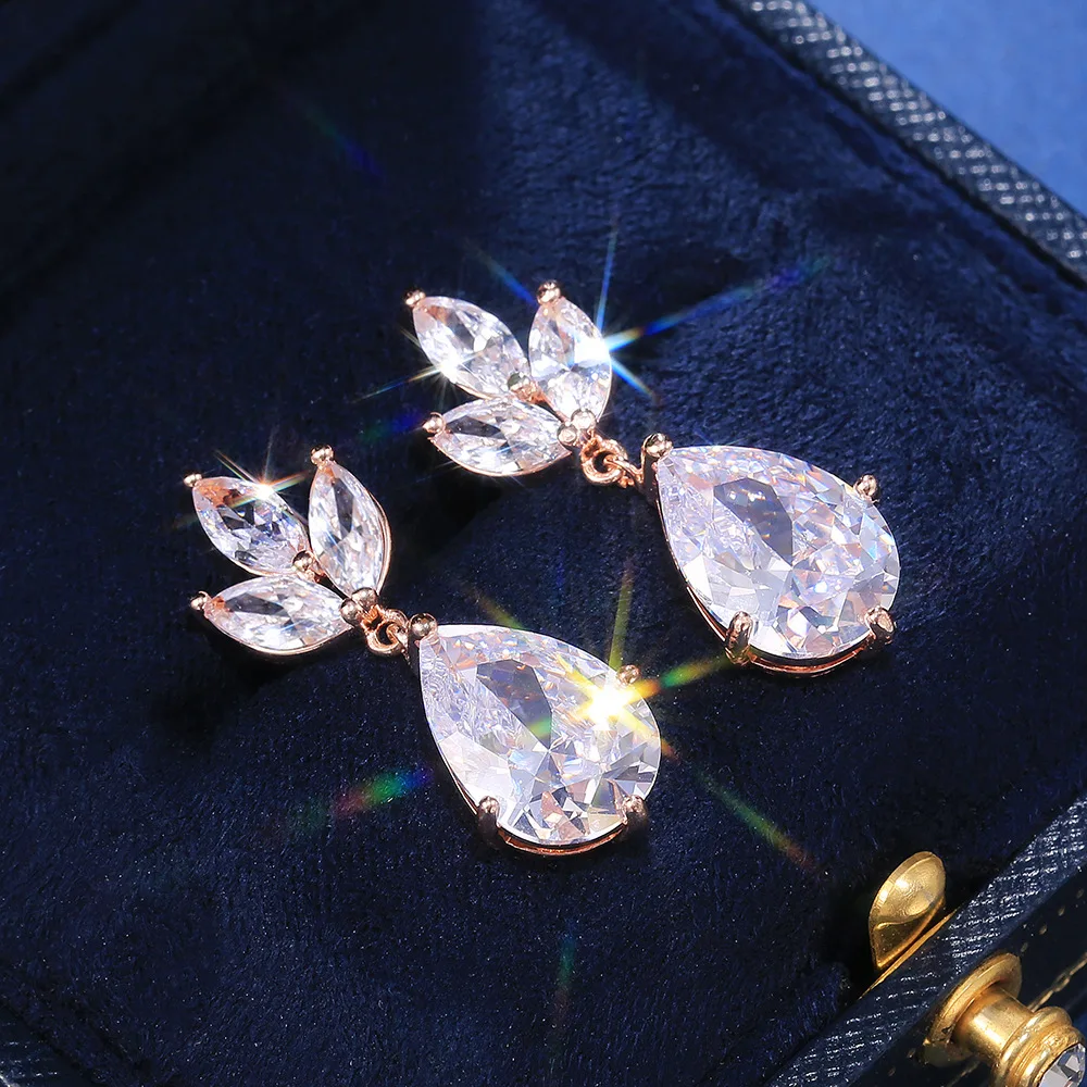 Classic Luxury Silver Color Square Geometric Stud Earring Wedding Bridal Accessories Shiny Zircon Stone Elegant Women Jewelry
Classic Luxury Silver Color Square Geometric Stud Earring Wedding Bridal Accessories Shiny Zircon Stone Elegant Women Jewelry