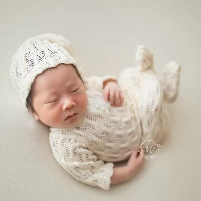 Newborn Baby Girl Boy Photography Props Romper+Hats Photo Shoot Prop Clothes for Shoot Cocoon Studio
Newborn Baby Girl Boy Photography Props Romper+Hats Photo Shoot Prop Clothes for Shoot Cocoon Studio