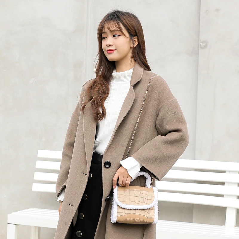 Stylish Female Single-Shoulder Bag, Multipurpose PU Leather Handbag with Plush Handle Crossbody Bag for Girlfriend Wife
Stylish Female Single-Shoulder Bag, Multipurpose PU Leather Handbag with Plush Handle Crossbody Bag for Girlfriend Wife