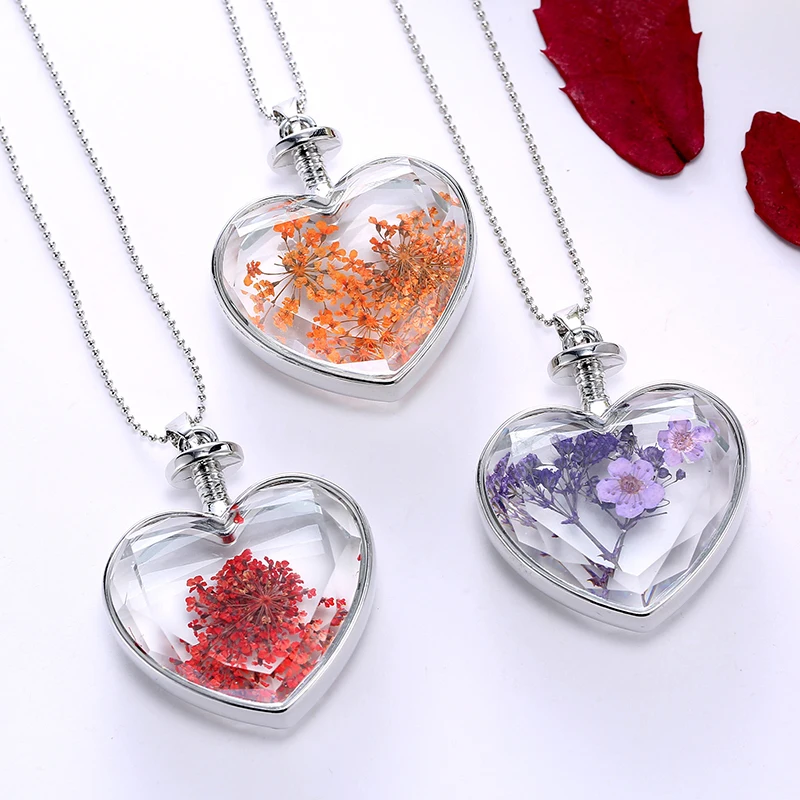 Women's Necklaces Dried Flower Elegant Beads Chain Colorful Necklace Heart Pendant Adjustable Korean Temperament Fashion Jewelry
Women's Necklaces Dried Flower Elegant Beads Chain Colorful Necklace Heart Pendant Adjustable Korean Temperament Fashion Jewelry