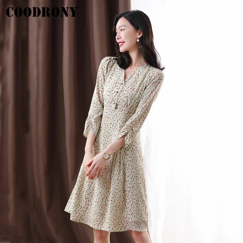 COODRONY Brand 2021 Summer Business Casual Women's Soft Floral Clothing Elegant Streetwear Fashion Female Long Beach Dress W7002
COODRONY Brand 2021 Summer Business Casual Women's Soft Floral Clothing Elegant Streetwear Fashion Female Long Beach Dress W7002