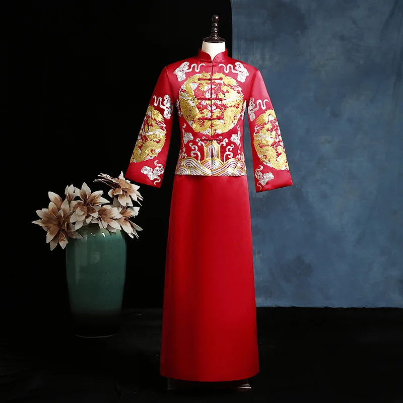 2020 New Chinese Style Goom Wedding Dress Embroidery Dragon Cheongsam Vintage Slim Traditional Banquet Qipao
2020 New Chinese Style Goom Wedding Dress Embroidery Dragon Cheongsam Vintage Slim Traditional Banquet Qipao