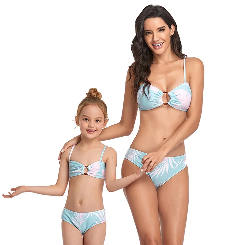 Bikini Metal Push Up Family Matching Swimsuit Mother and Daughter Bikini Set Family Matching Outfit High Waist Separate Swimwear 
Bikini Metal Push Up Family Matching Swimsuit Mother and Daughter Bikini Set Family Matching Outfit High Waist Separate Swimwear