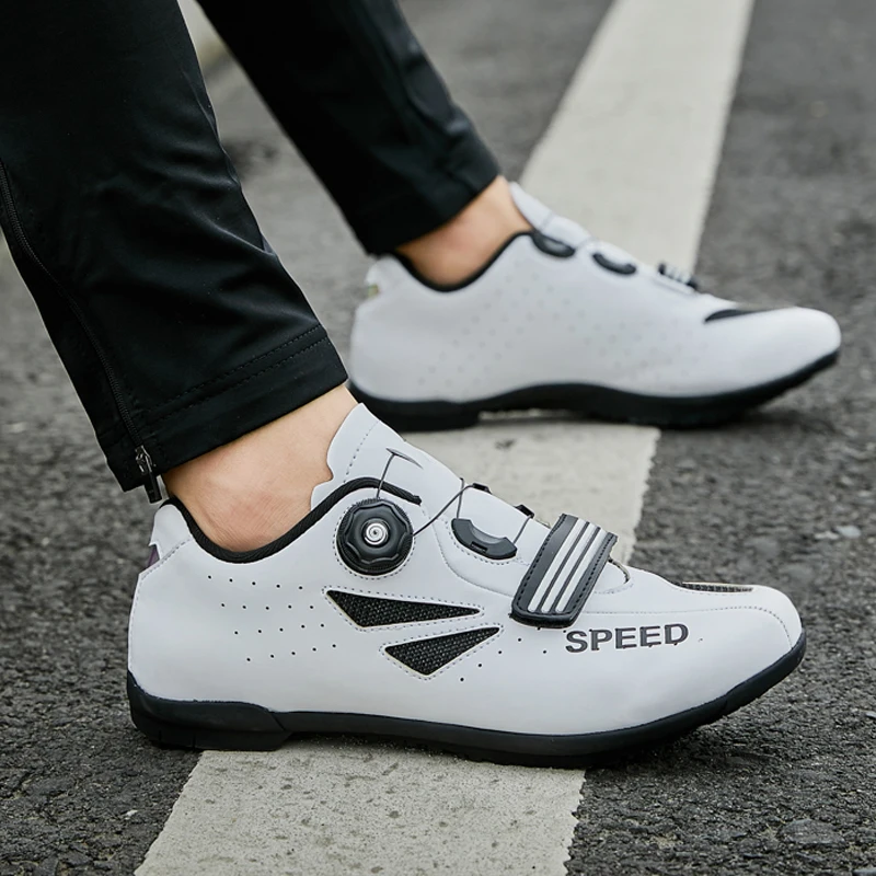 Cycling Shoes Men Breathable Mountain Bike MTB Shoes Outdoor Self-locking Sneakers Man Professional Road Bicycle Shoe New 2020
Cycling Shoes Men Breathable Mountain Bike MTB Shoes Outdoor Self-locking Sneakers Man Professional Road Bicycle Shoe New 2020