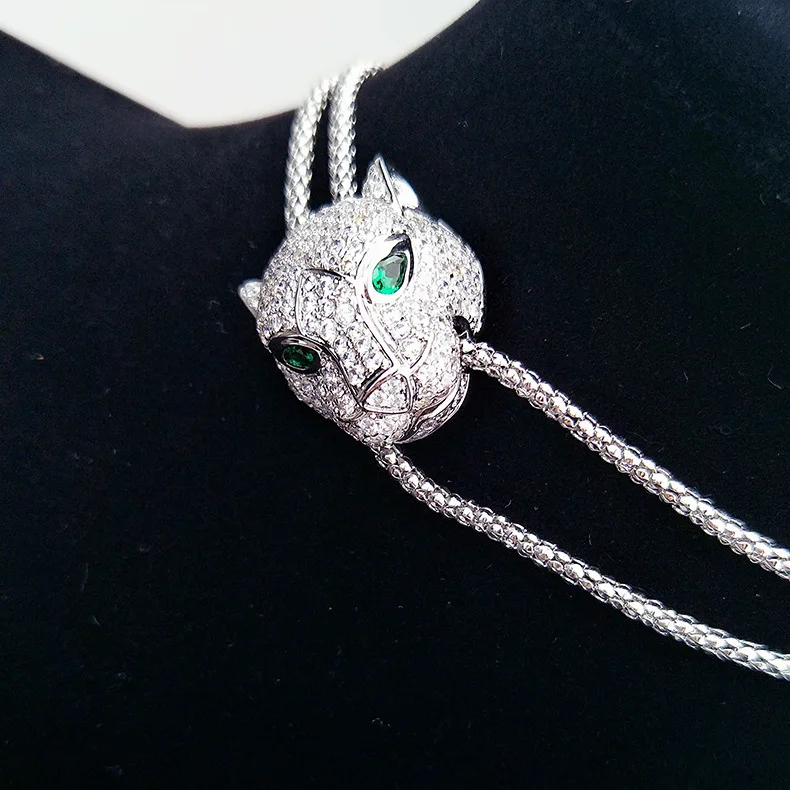 New High Quality Luxurious Leopard Head Fashion Fine Jewelry Green Eye Zircon Necklace Pendant Set Neck Fully jewelled Jewel
New High Quality Luxurious Leopard Head Fashion Fine Jewelry Green Eye Zircon Necklace Pendant Set Neck Fully jewelled Jewel