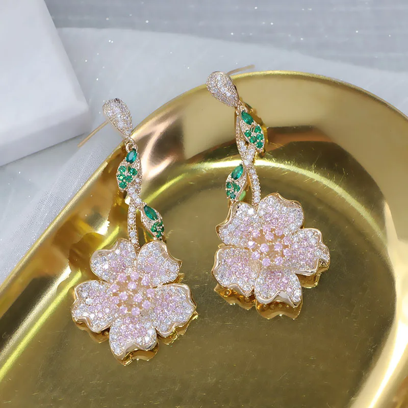 Роскошные Модные серьги билиноцветные с розовыми цветами для женщин
Роскошные Модные серьги билиноцветные с розовыми цветами для женщин