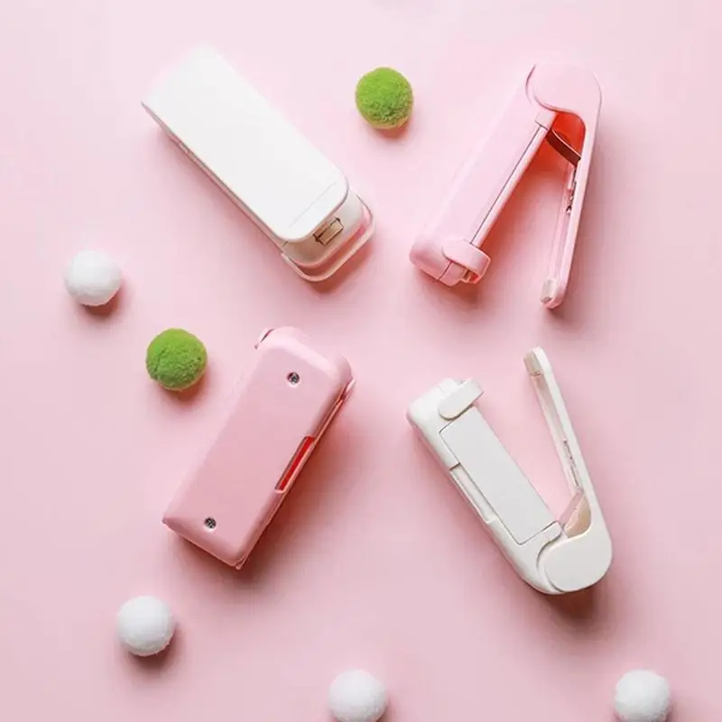 Portable Heat Sealer Plastic Package Storage Bag Mini Sticker Sealing Accessories Seals For Food Kitchen and Machine Handy T0L4
Portable Heat Sealer Plastic Package Storage Bag Mini Sticker Sealing Accessories Seals For Food Kitchen and Machine Handy T0L4