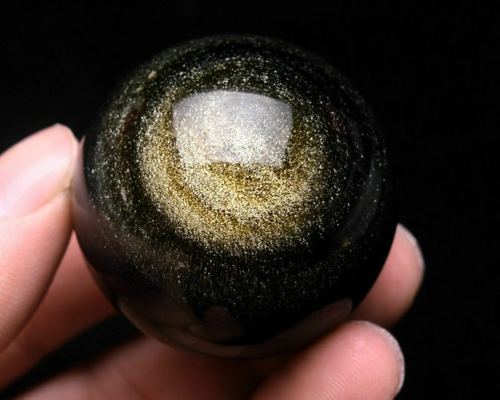 Rare natural cat eye obsidian quartz crystal ball Reiki healing household furnishings
Rare natural cat eye obsidian quartz crystal ball Reiki healing household furnishings
