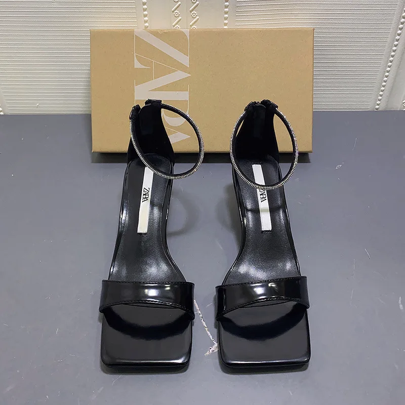 ZA Word Black High Heel Sandals With Rhinestones 2021 New Square Toe Open Toe Stiletto Heel Fairy Zipper High Heels Shoes Luxury
ZA Word Black High Heel Sandals With Rhinestones 2021 New Square Toe Open Toe Stiletto Heel Fairy Zipper High Heels Shoes Luxury