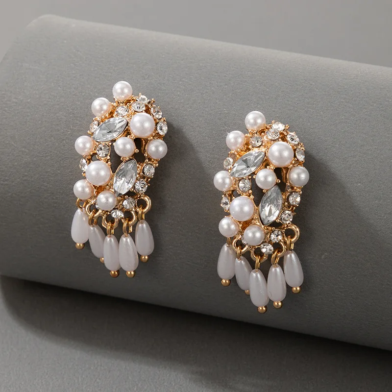 Juorest Vintage Pearl Earrings for Women Trendy Crystal Rhinestone Luxury Stud Earrings Party Wedding Exaggerate Drop Earrings
Juorest Vintage Pearl Earrings for Women Trendy Crystal Rhinestone Luxury Stud Earrings Party Wedding Exaggerate Drop Earrings