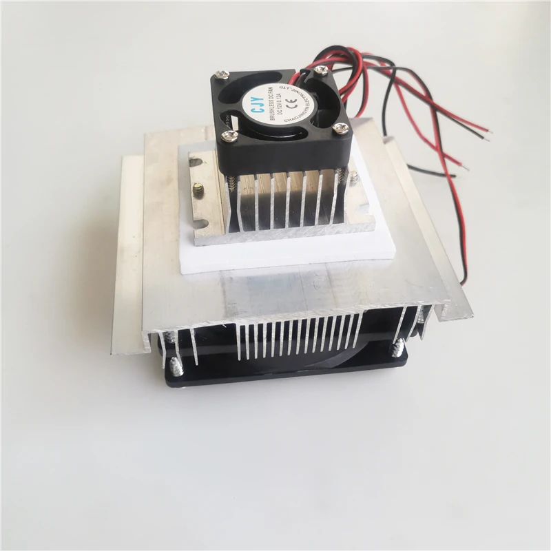 12V Thermoelectric Peltier Cooler Refrigeration Semiconductor Cooling System Kit Cooler Fan Finished Kit with Heat Sink Fan
12V Thermoelectric Peltier Cooler Refrigeration Semiconductor Cooling System Kit Cooler Fan Finished Kit with Heat Sink Fan