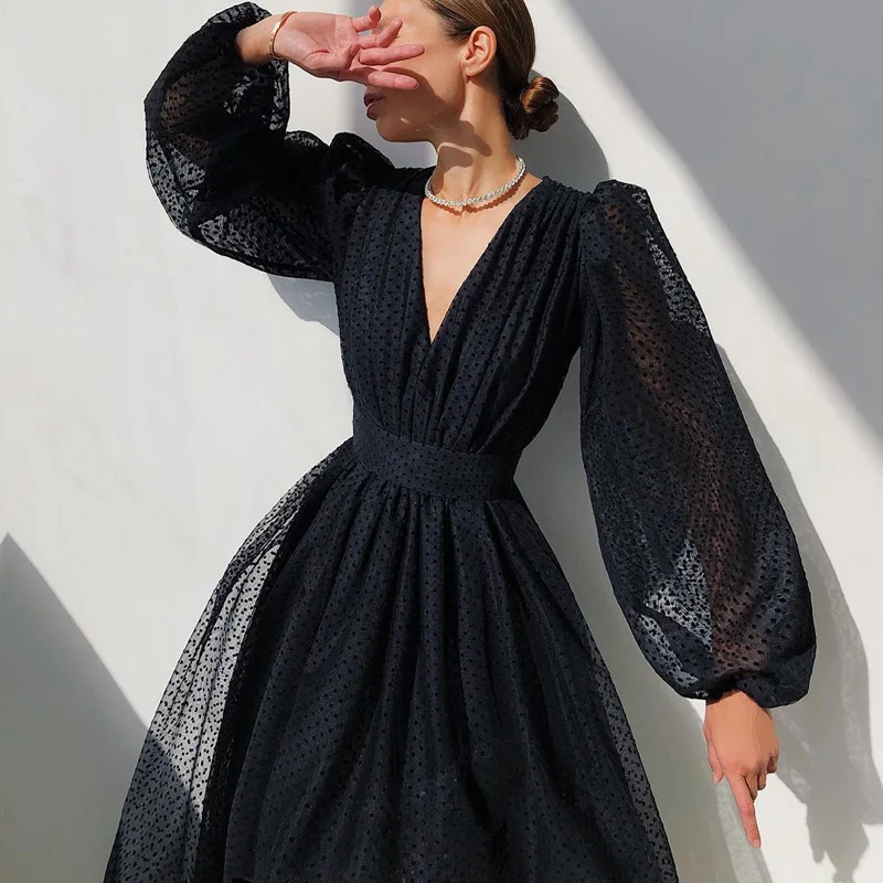 Women Elegant V-Neck Puff Long Sleeve Party Dresses 2021 Vintage Polka Dot Printed A-Line Dresses Female Fashion Casual Dresses
Women Elegant V-Neck Puff Long Sleeve Party Dresses 2021 Vintage Polka Dot Printed A-Line Dresses Female Fashion Casual Dresses