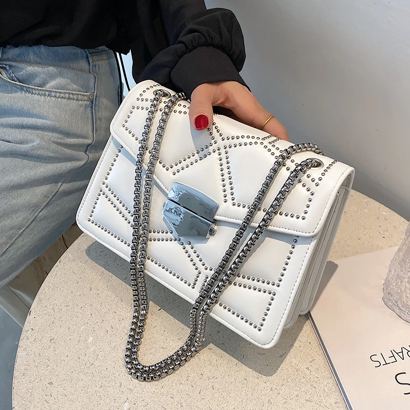 Rivet Brand Designer PU Leather Crossbody Bags for Beautiful Women 2021 Summer Simple Fashion Chain Shoulder Handbags and Purses
Rivet Brand Designer PU Leather Crossbody Bags for Beautiful Women 2021 Summer Simple Fashion Chain Shoulder Handbags and Purses