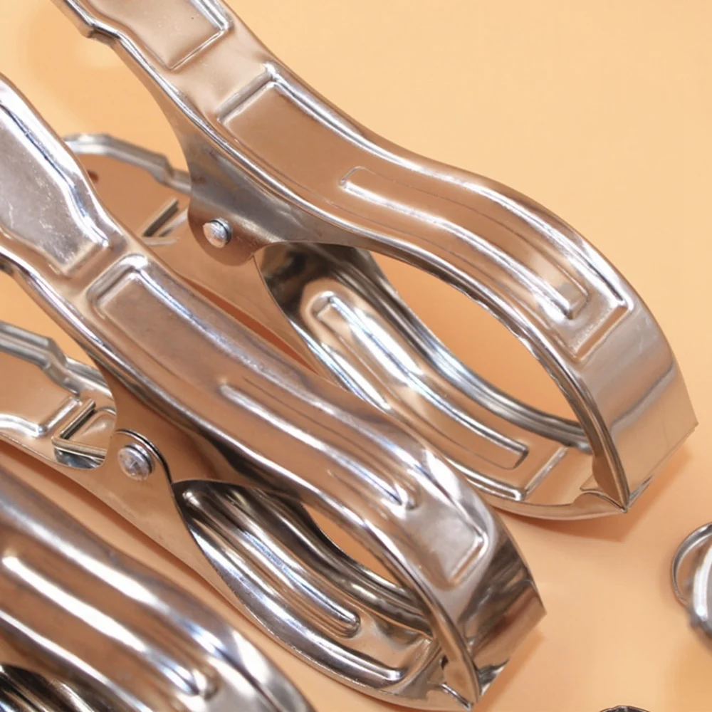 20pcs 9cm Metal Hanging Clothespin Clamped Windproof Rustproof Socks Drying Folder Clothes Rack Beach Towel Clips
20pcs 9cm Metal Hanging Clothespin Clamped Windproof Rustproof Socks Drying Folder Clothes Rack Beach Towel Clips