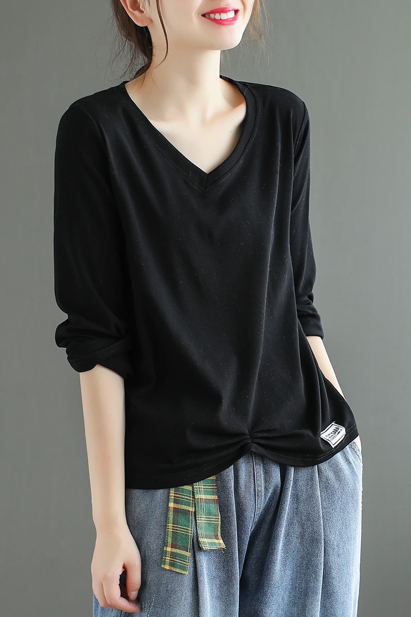 Cotton small V-neck T-shirt women's autumn new style solid color hem folds retro loose long-sleeved shirt
Cotton small V-neck T-shirt women's autumn new style solid color hem folds retro loose long-sleeved shirt