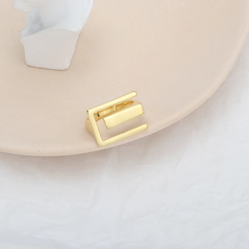 Fashion Simple Style Gold Color Geometry Ring Jewelry Metal Copper Surface Adjustable Ring Female Charm Exquisite Gift Wholesale
Fashion Simple Style Gold Color Geometry Ring Jewelry Metal Copper Surface Adjustable Ring Female Charm Exquisite Gift Wholesale